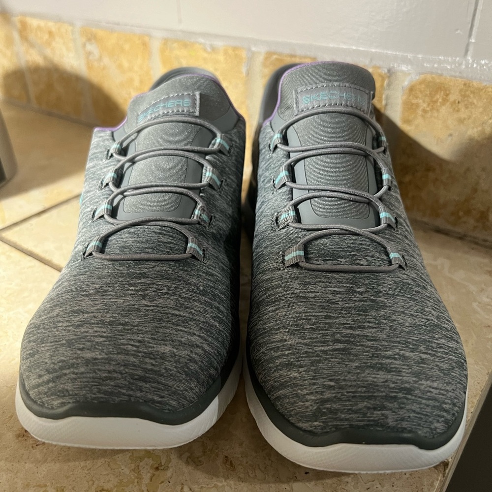 Skechers Shoes Size 6 Women’s Gray / Teal Blue Slip On Memory Foam EUC